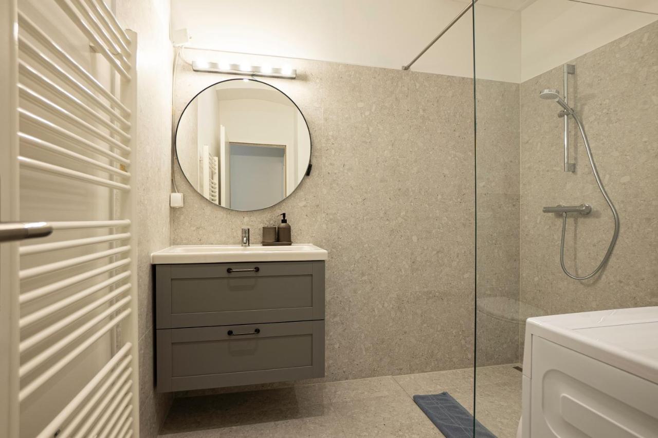 Experience Fresh Comfort In Our Brand-New Apartment In Vienna'S 17Th District Buitenkant foto